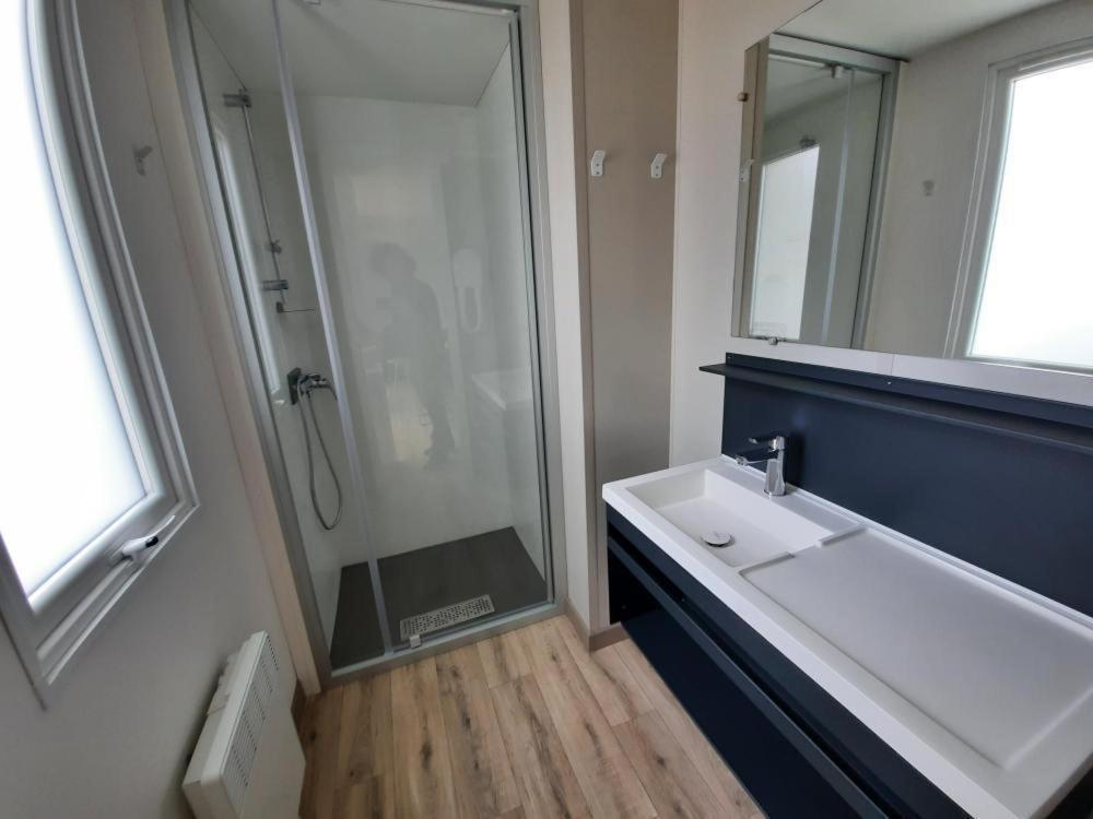 Mobil Home Tout Confort Сен-Ілер-де-Р'єз Екстер'єр фото